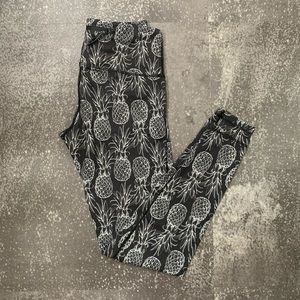 Love Fitness Apparel Pineapple leggings